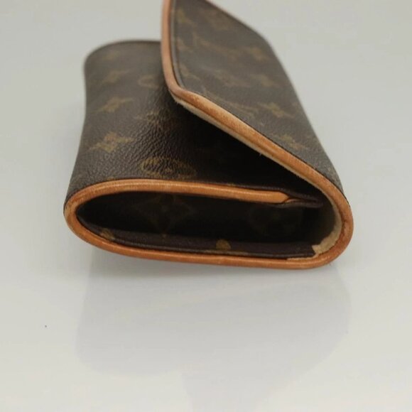 LOUIS VUITTON Monogram Pochette Twin PM Shoulder Bag - Picture 3 of 16